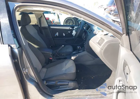 2017 Volkswagen Jetta 1.4T S z USA, uszkodzony, nr VIN 3VW2B7AJ9HM416086